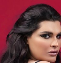 قمر - Transsexual escort in Jeddah