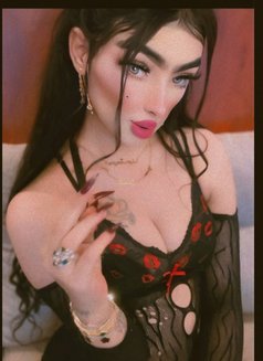 سهم - Transsexual escort in Jeddah Photo 7 of 9