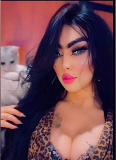 سهم - Transsexual escort in Jeddah Photo 8 of 9