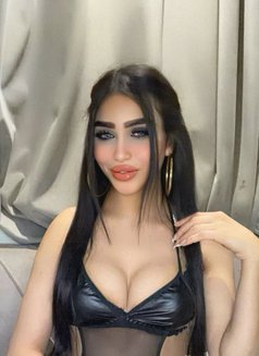 شيوم المغربية 🇲🇦 - Acompañantes transexual in Jeddah Photo 16 of 16