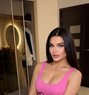 قمر 🇬🇧 🇸🇦 - Transsexual escort in Jeddah Photo 3 of 16