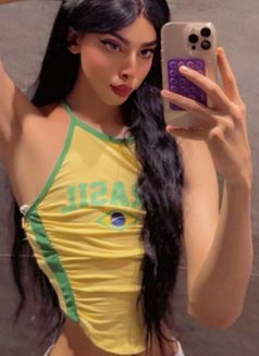 برنس الدلع - Transsexual escort in Muscat Photo 10 of 10