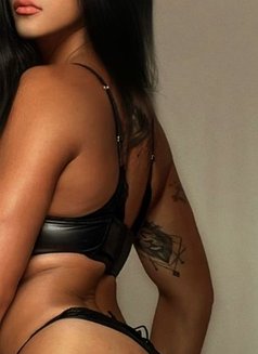 اكرم يفداك - Transsexual escort in Muscat Photo 5 of 7