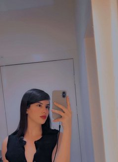 ميشو بالرياض - Transsexual escort in Riyadh Photo 13 of 16
