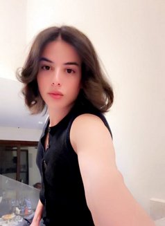 ميشو بالرياض - Transsexual escort in Riyadh Photo 16 of 16