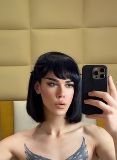 سيف المملكة - Transsexual escort in Riyadh Photo 8 of 8