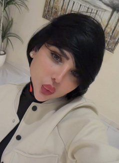 كيوت - Transsexual escort in Riyadh Photo 2 of 2