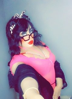 اموره ام العوده - Transsexual escort in Jeddah Photo 10 of 10