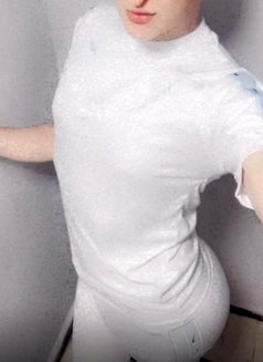 فراس دلوعه - Male escort in Al Manama Photo 8 of 12