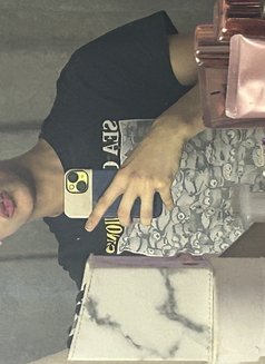 زائر - Male escort in Jeddah Photo 2 of 5