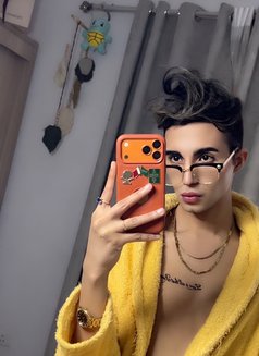 امير - Male escort in Jeddah Photo 3 of 4