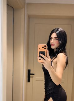 زاير جده - Male escort in Jeddah Photo 3 of 3