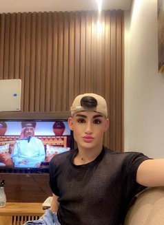 الآن - Male escort in Marrakech Photo 1 of 7