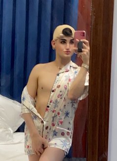 الآن - Male escort in Marrakech Photo 2 of 7