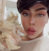 دلوع نوعين - Male escort in Muscat