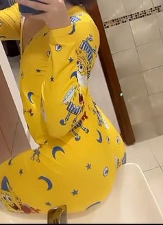 زيود مسقط - Acompañantes masculino in Muscat Photo 2 of 2