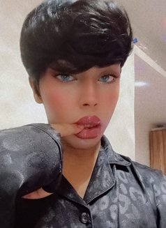 دلوع نوعين - Male escort in Muscat Photo 3 of 4