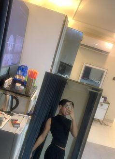 مشعلو - Male escort in Muscat Photo 5 of 12