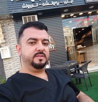 للحجامة الطبية - Male escort in Muscat