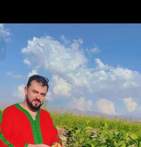 للحجامة الطبية - Male escort in Muscat