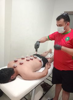 للحجامة الطبية - Acompañantes masculino in Muscat Photo 7 of 13