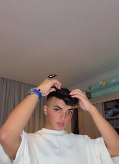 سلطان - Acompañantes masculino in Riyadh Photo 4 of 4