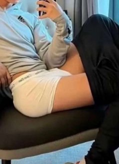 فهد - Male escort in Khobar Photo 19 of 27