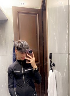 فهد - Male escort in Dammam Photo 9 of 25