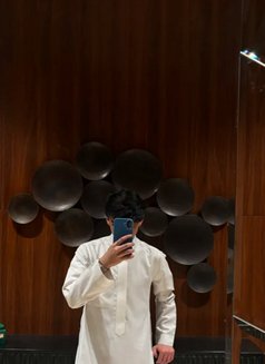 فهد - Male escort in Dammam Photo 18 of 25