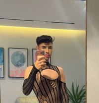 زاير الرياض - Male escort in Riyadh