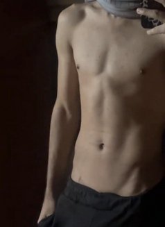 مسقط جاد - Male escort in Muscat Photo 1 of 1