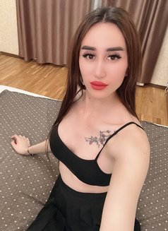 Лилия 🇷🇺 - Transsexual dominatrix in İstanbul Photo 19 of 21