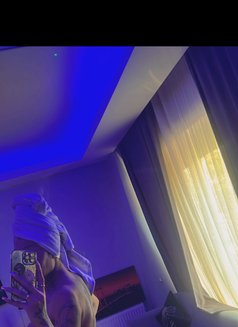 Камилла 🇷🇺 - Transsexual companion in İstanbul Photo 9 of 9
