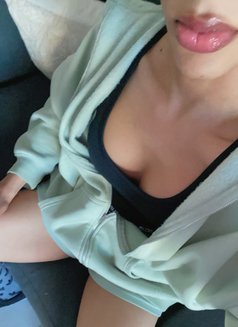 شيميل جي جي سي - Acompañantes transexual in Al Manama Photo 7 of 10