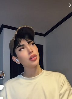 اميرة - Transsexual escort in Jeddah Photo 2 of 3