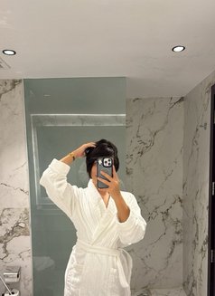 اميرة - Transsexual escort in Jeddah Photo 3 of 3