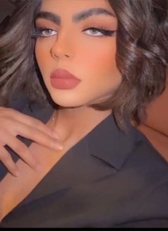 فجر - Transsexual escort in Riyadh Photo 5 of 6