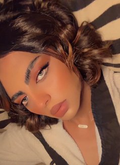 فجر - Transsexual escort in Riyadh Photo 4 of 5