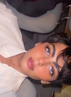 فجر - Acompañantes transexual in Riyadh Photo 4 of 6