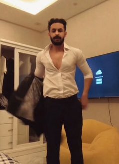 زيدون - masseur in Riyadh Photo 1 of 3