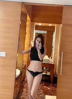 ᴀᴜʙʀᴇʏ ғᴇᴡ ᴅᴀʏs ʟᴇғᴛ - puta in Indore Photo 9 of 10