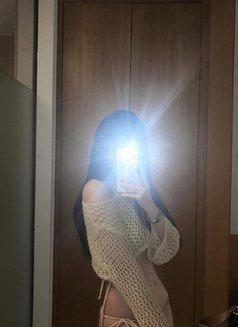 제니김 - puta in Seoul Photo 2 of 2