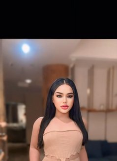 Weena Ladyboy - masseuse in Riyadh Photo 10 of 11