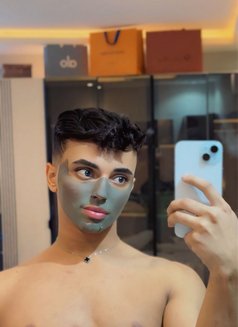 سلطان - Acompañantes masculino in Riyadh Photo 6 of 10