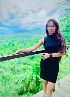 ꧁༒𝓢𝓱𝓮𝓷𝓾𝓴𝓲༒꧂ - escort in Colombo Photo 4 of 5