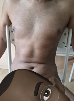 فحل سوداني بحرين ١٨سم للكبلز - Male escort in Al Manama Photo 4 of 6