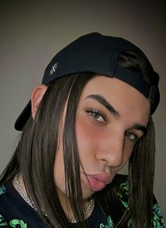 ππ²ππͺπ» - Male escort in Muscat Photo 2 of 16