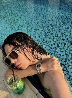 ππ²ππͺπ» - Male escort in Muscat Photo 5 of 16