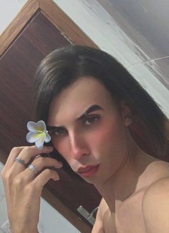 ππ²ππͺπ» - Male escort in Muscat Photo 4 of 16