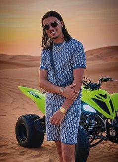 ππ²ππͺπ» - Male escort in Muscat Photo 7 of 16